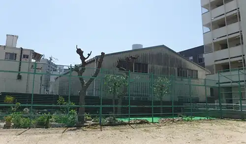 神戸市兵庫区・駅前住宅支柱撤去・柵設置 / 施工後