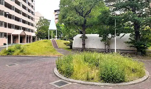 神戸市兵庫区・駅西住宅様・草刈・年間管理 / 施工前